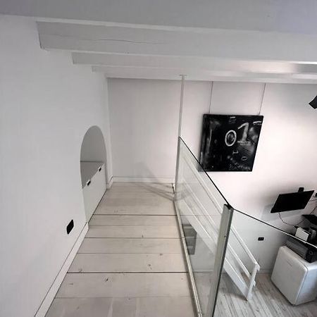 شقة Amazing Little Loft In The Center Of ميلان المظهر الخارجي الصورة